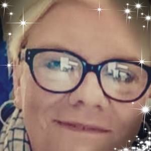 Meet your Posher, Sharon